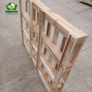 Pallet gỗ 2 hướng nâng vuông