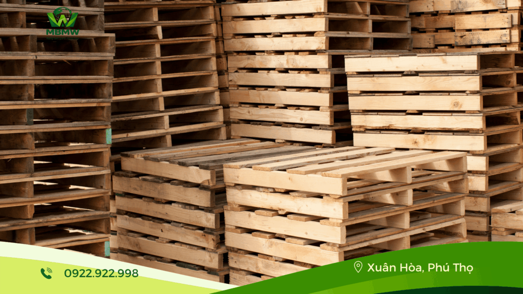pallet gỗ kho hàng